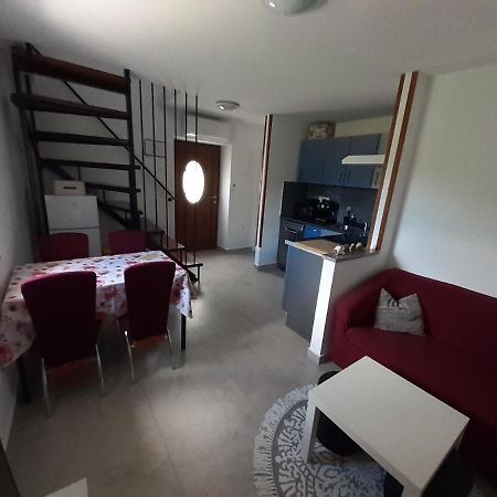 Apartman Sunset Plomin Ngoại thất bức ảnh