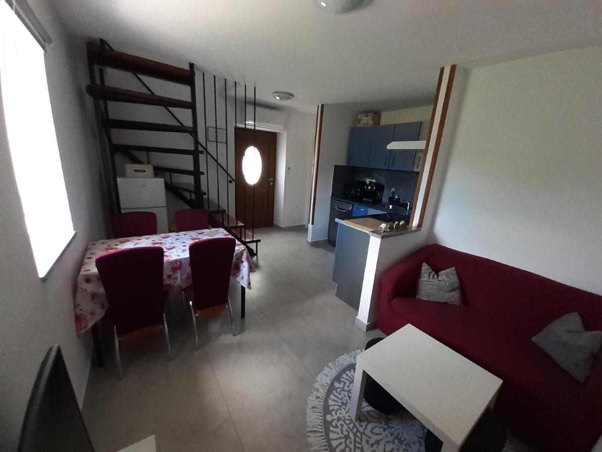 Apartman Sunset Plomin Ngoại thất bức ảnh